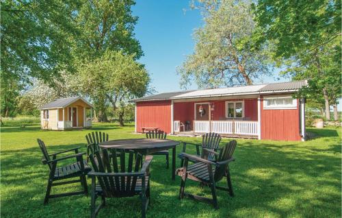 Beautiful Home In Slite With Kitchen