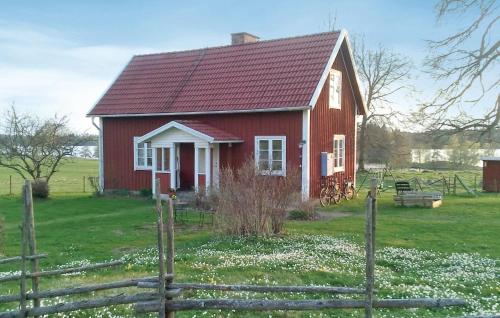 Amazing Home In Vrnamo With Kitchen