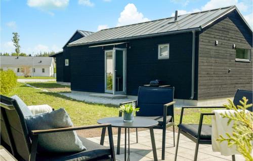 2 Bedroom Awesome Home In Gotlands Tofta